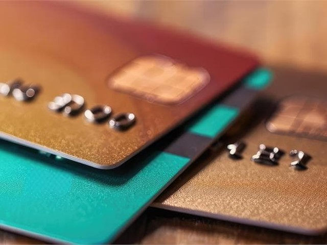 ¿Cómo saber si estoy afectado por una tarjeta revolving?