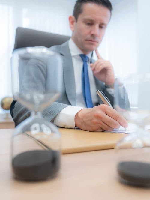 Contacta con el despacho de abogados en Lugo