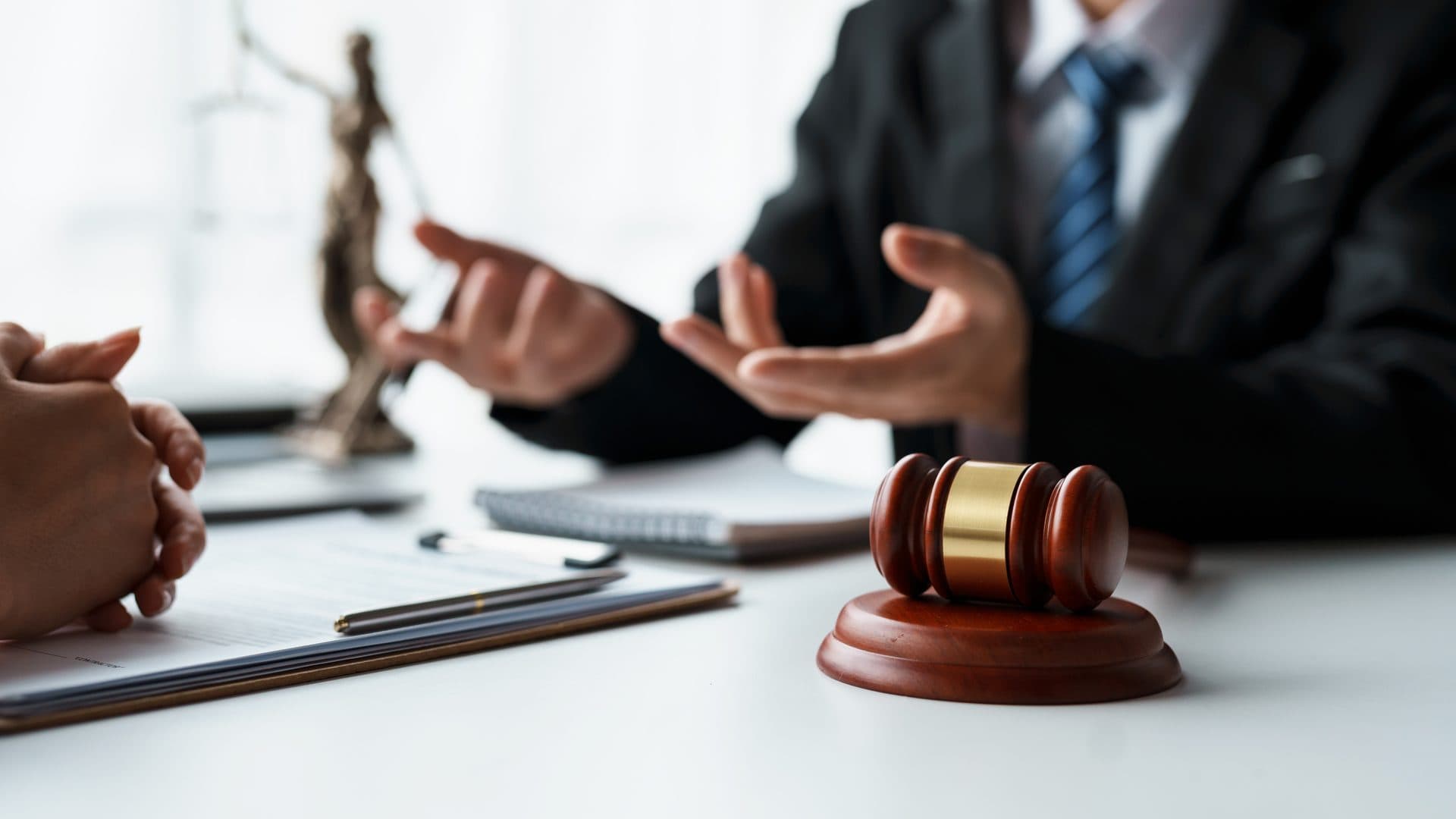 Abogados expertos en estafas bancarias en Lugo