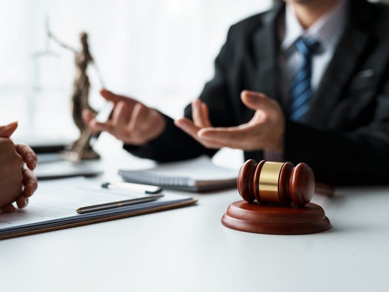 Abogados especialistas en estafas bancarias en Lugo